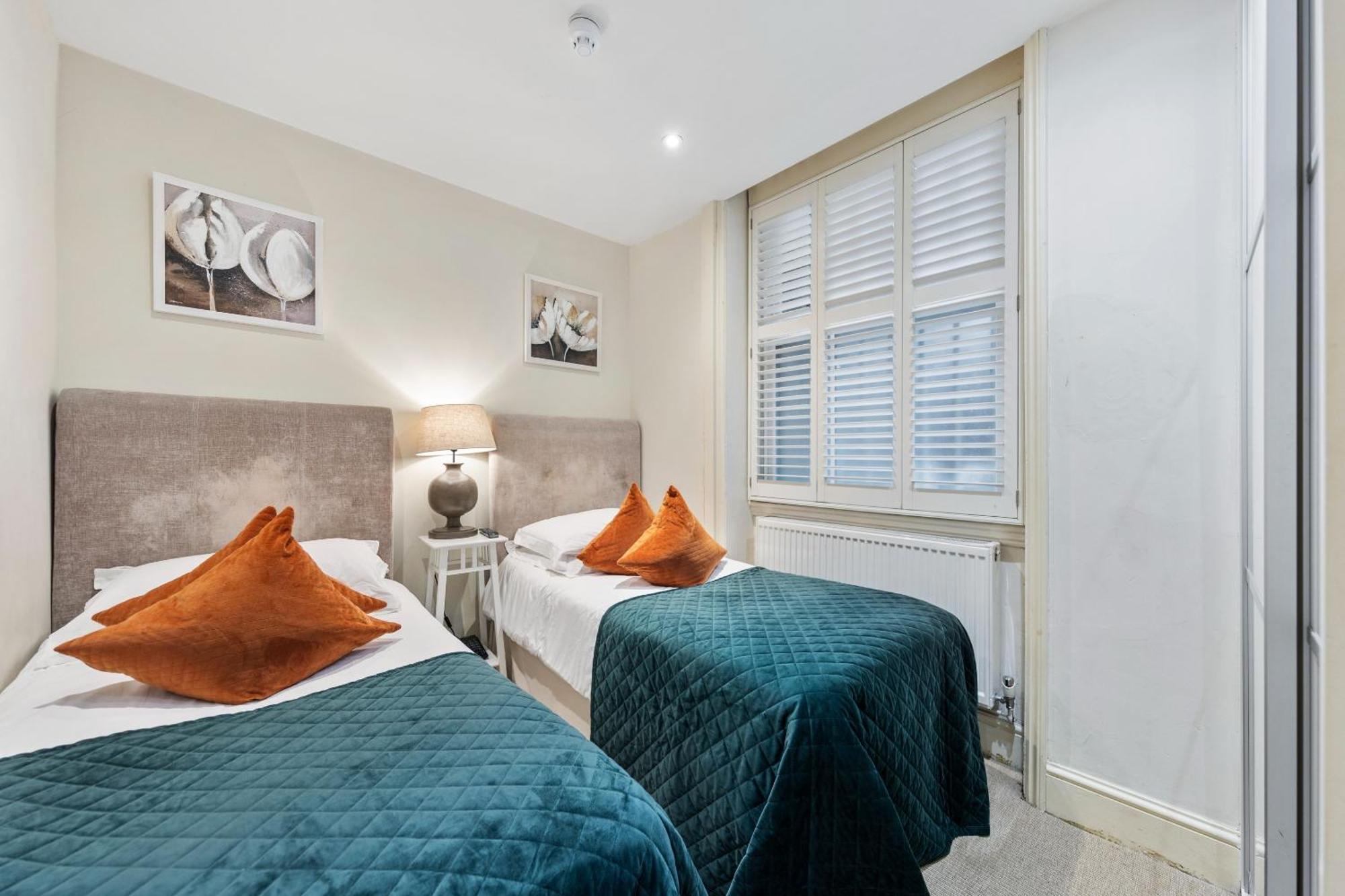 Vancouver Hotel And Studios London Phòng bức ảnh